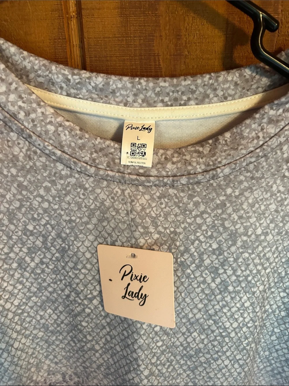 Pixie Lady Women's Ombre Crewneck Sweater - Light Blue to Brown
